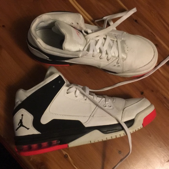 Jordan Flights - Picture 2 of 5